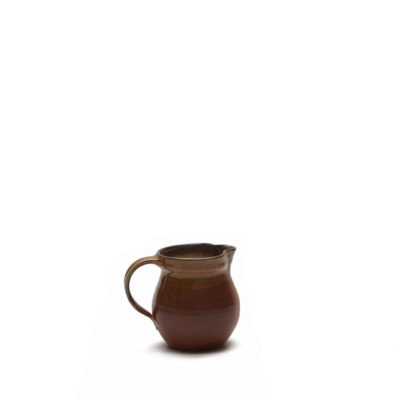 Krug mit Salzbrand-Glasur